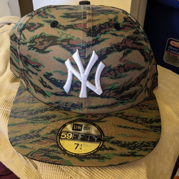 New ERA New York Yankees Hat - Picture 2 of 2